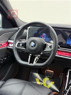 بي ام دبليو الفئة 7